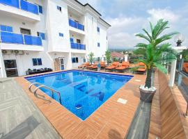 Amelia Aparthotel，位于Buea的酒店