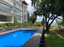 Pinares Vista Lago，位于普孔的公寓