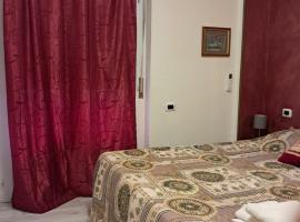 levante rooms，位于斯卡莱阿的酒店