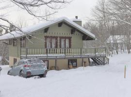 Glazonki Cozy Chalet，位于圣阿加瑟莫的酒店