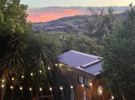 Modern Kiama Tiny House - A unique coastal escape，位于凯阿玛的小屋