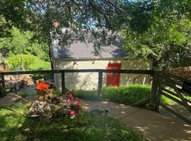 Clare Cottage ADL RW Pty Ltd trading as Murphys cottages，位于Willunga的酒店