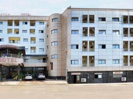 Authentica Hotel，位于Bonabéri的酒店