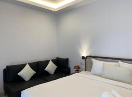 CS Junction Point - Double Deluxe Room - DDR，位于瓜拉比拉的酒店