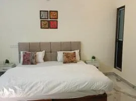 Dream palace home stay
