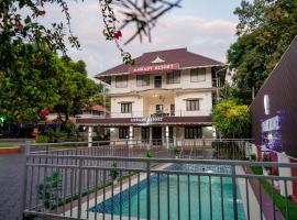 Athirappilly Ambady Resort，位于Athirappilly的酒店