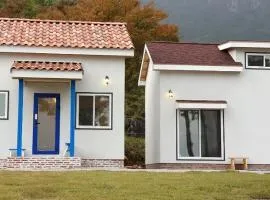 Full Moon Dalbawi Pension