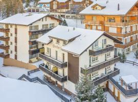 Chalet Lärchenheim, central SaasFee close to AlpinExpress，位于萨斯费的酒店