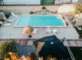 Casa da Cerca-Suíte Aconchegante com Piscina