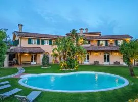 Villa Polistena by MMega