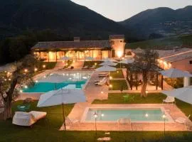 安蒂科卡萨莱乌班尼酒店