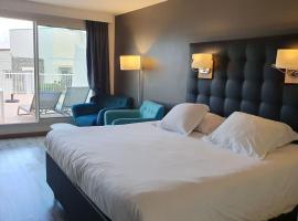 Naturiste Cap d'Agde Jardin d'Eden 126-Couples Only- Swimming Pool Jaccuzzi，位于阿格德的酒店