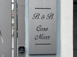 Casa Marx，位于Sedriano的酒店