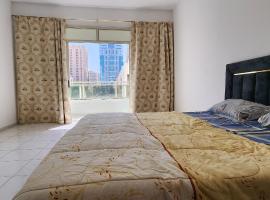 Fully Furnished Room，位于沙迦的住宿加早餐旅馆