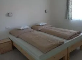 BB64 Apartmanház