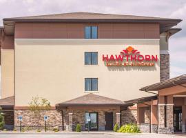 Hawthorn Extended Stay by Wyndham Saint Clairsville，位于圣克莱尔斯维尔的酒店