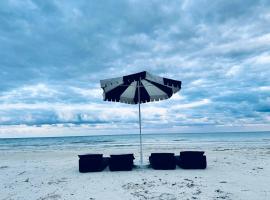 Casa Tolok in Tulum Beachfront，位于图卢姆的酒店