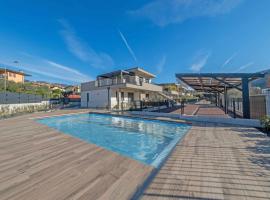 ApartmentsGarda - I Fiori D'Ulivo，位于加尔达的酒店