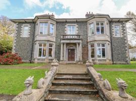 Plas Y Bryn Manor，位于Llanwnda的酒店