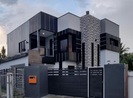 Shanis Luxurious Home