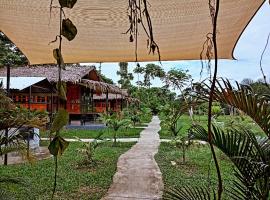 Hotel Boutique VILLALILIANA，位于莱蒂西亚的带按摩浴缸的酒店