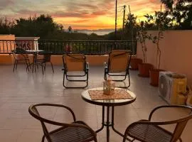 Tres Iguanas Apart Hotel - New, cozy & spacious flats, short walk to beach