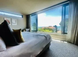 Ocean View Premium Room incl garage and access to the garden and pool of Loloho Lodge