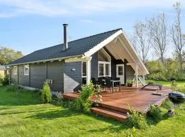 Lovely Summer House With Spa, Close To The Beach,