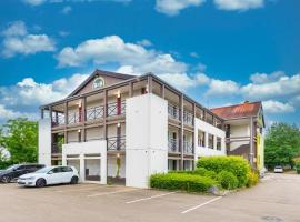 B&B HOTEL Auxerre Bourgogne，位于莫内托的酒店