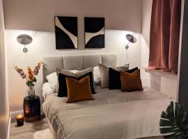 Moderne Wohnung mit Seeblick，位于默讷塞的酒店