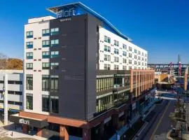 Aloft Atlanta at The Battery Atlanta