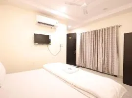 Hotel ASV Grand Gumti no 5 kanpur