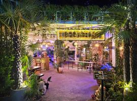 Hideout Hostel 2，位于哈林海滩的青旅