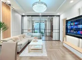 KABILUX HOUSE - 1-2-3 Bedrooms in Vinhomes Times City