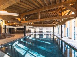 Apparthotel L'éclat des Veriaz avec SPA, piscine, salle de fitness - Megève，位于梅杰夫的酒店