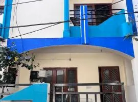 Home Stay with Sanjeev Tripathi