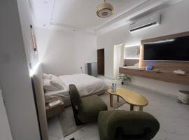 Luxury stay At Nizwa，位于尼兹瓦的酒店