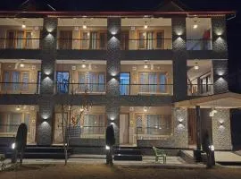 Hotel Luxury Inn