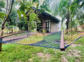 Ela Addara Green Villa，位于锡吉里亚的酒店