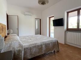 Villa Le Fate - idromassaggio，位于Sambuco的酒店