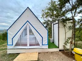 กระโจม Howland Glamping Khaoyai，位于Ban Nong Song Hong的豪华帐篷