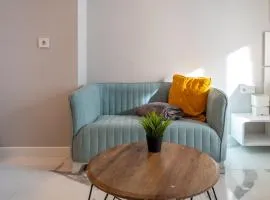 Luxury Studios in Top Center