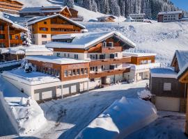 Hotel Garni Krumbach，位于达米尔斯的酒店