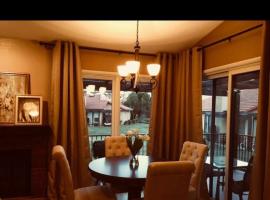 Beautiful Mountain Home，位于特哈查比的酒店