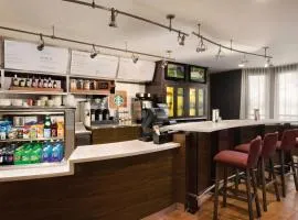 托皮卡万怡酒店