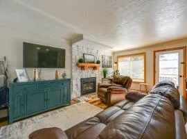 Walk to Giant Steps Mtn Retreat with Hot Tub Access