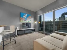 Modern Studio in the Heart of Historic Downtown!