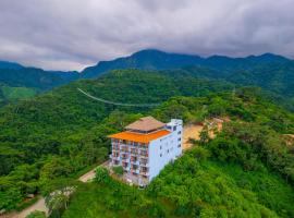 River Park Hotel，位于巴亚尔塔港的酒店