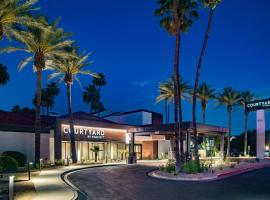 Courtyard by Marriott Phoenix North，位于凤凰城的酒店