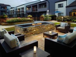 Courtyard by Marriott Raleigh Midtown，位于罗利的万豪酒店
